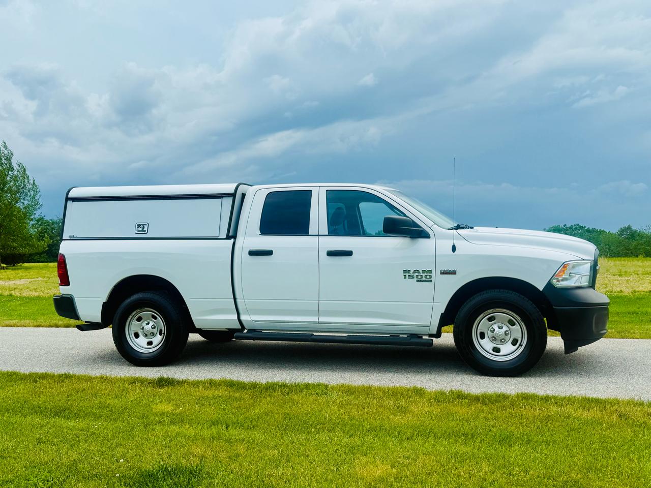RAM 1500 Classic Tradesman Quad Cab 4WD 2022