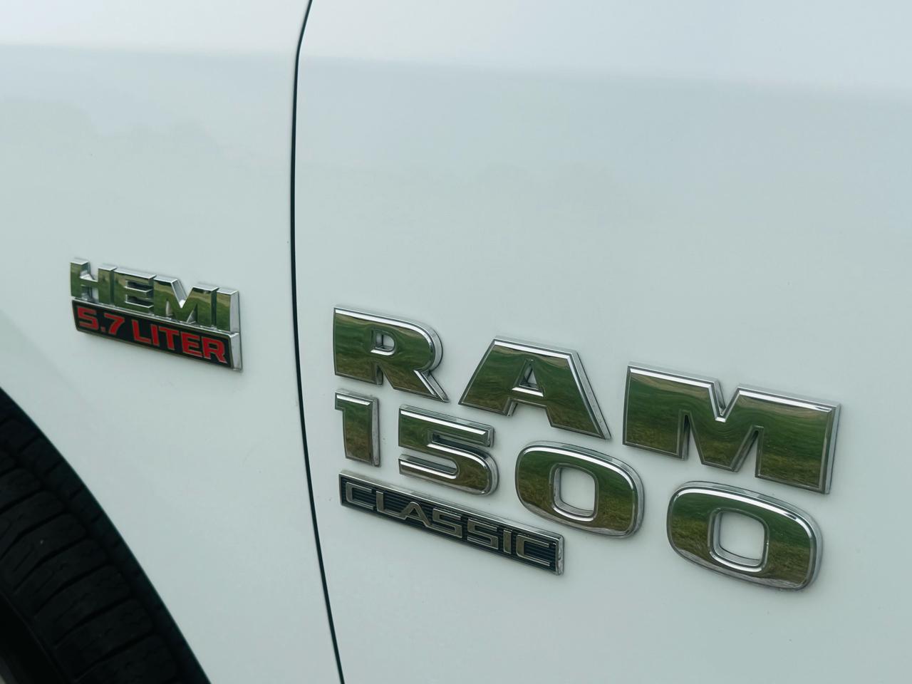 RAM 1500 Classic Tradesman Quad Cab 4WD 2022