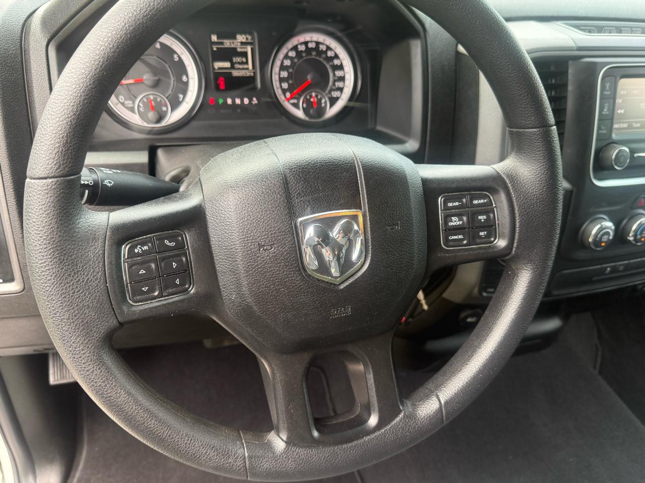 RAM 1500 Classic Tradesman Quad Cab 4WD 2022