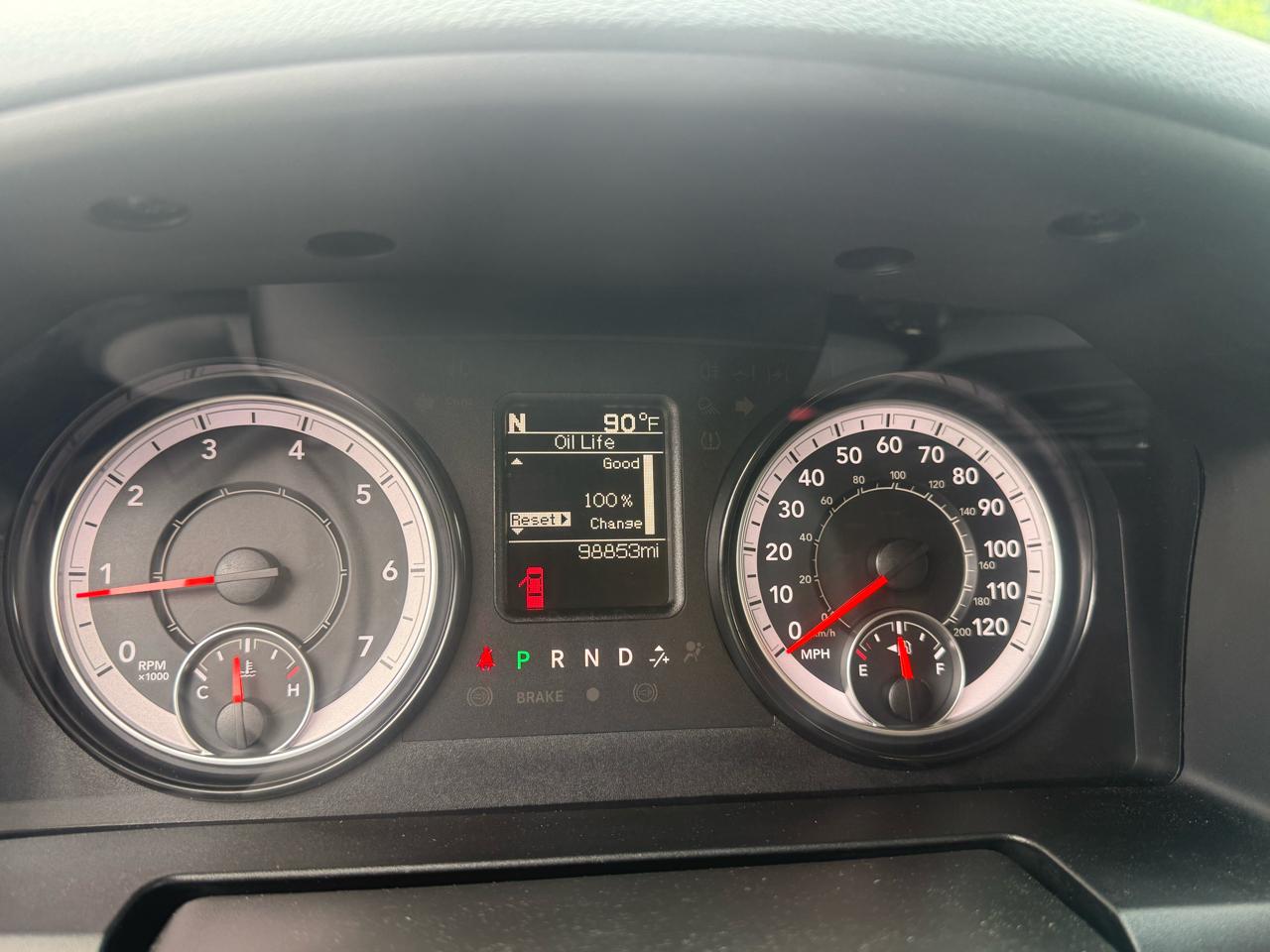 RAM 1500 Classic Tradesman Quad Cab 4WD 2022