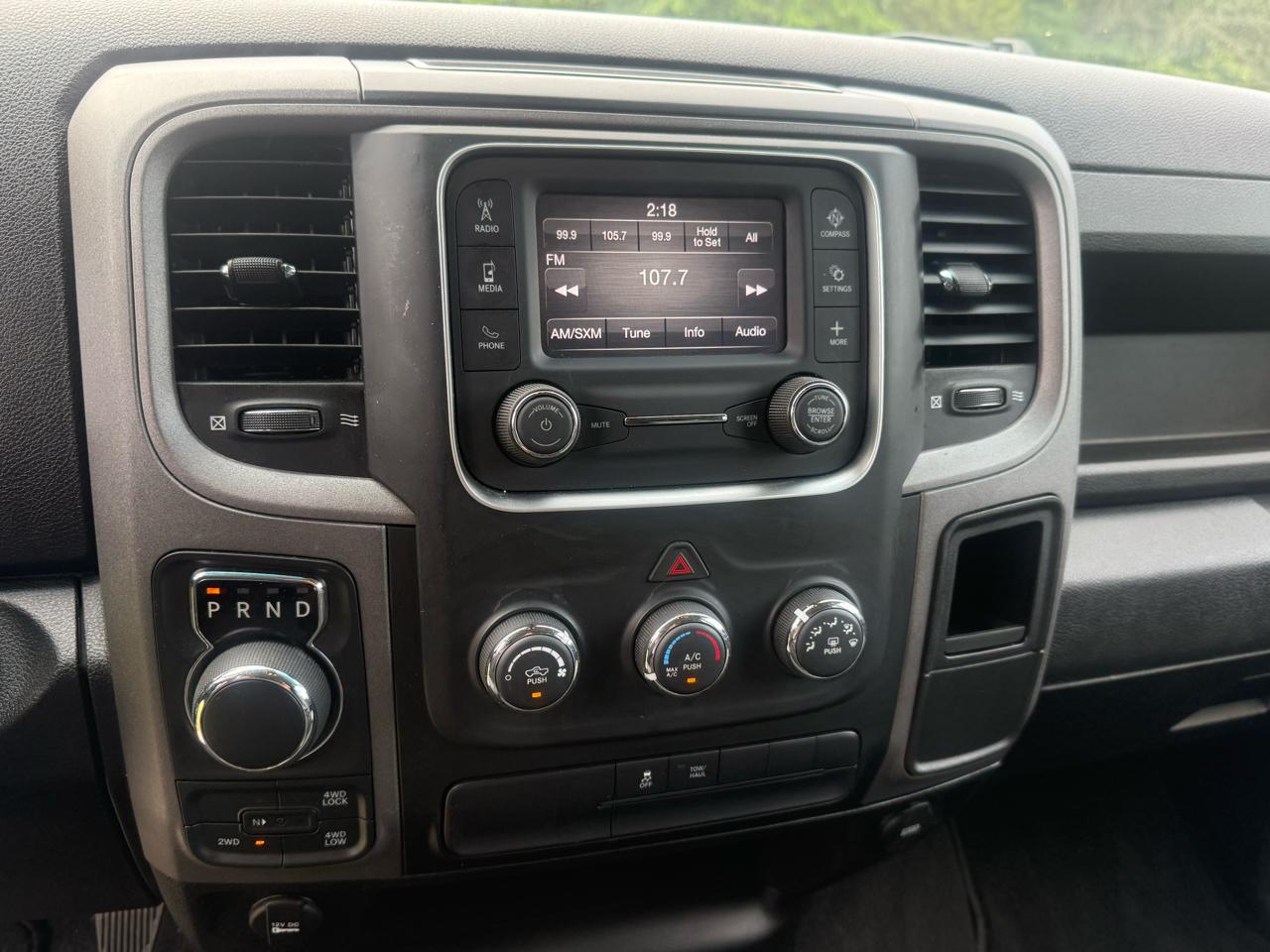 RAM 1500 Classic Tradesman Quad Cab 4WD 2022
