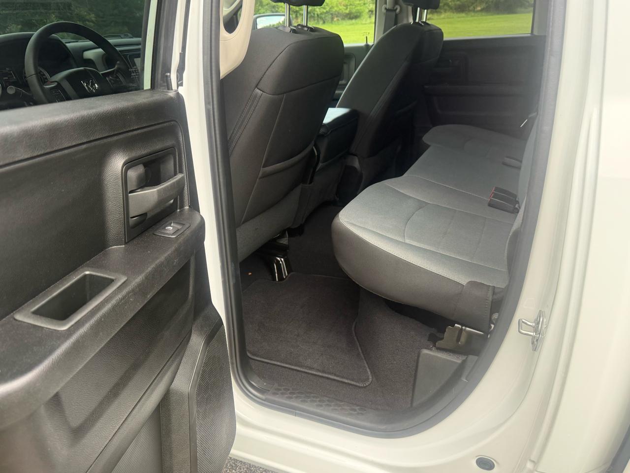 RAM 1500 Classic Tradesman Quad Cab 4WD 2022