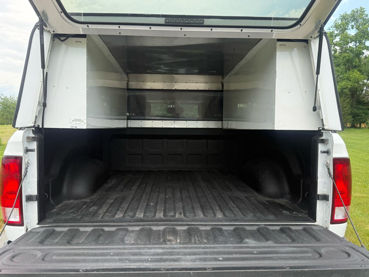 RAM 1500 Classic Tradesman Quad Cab 4WD 2022
