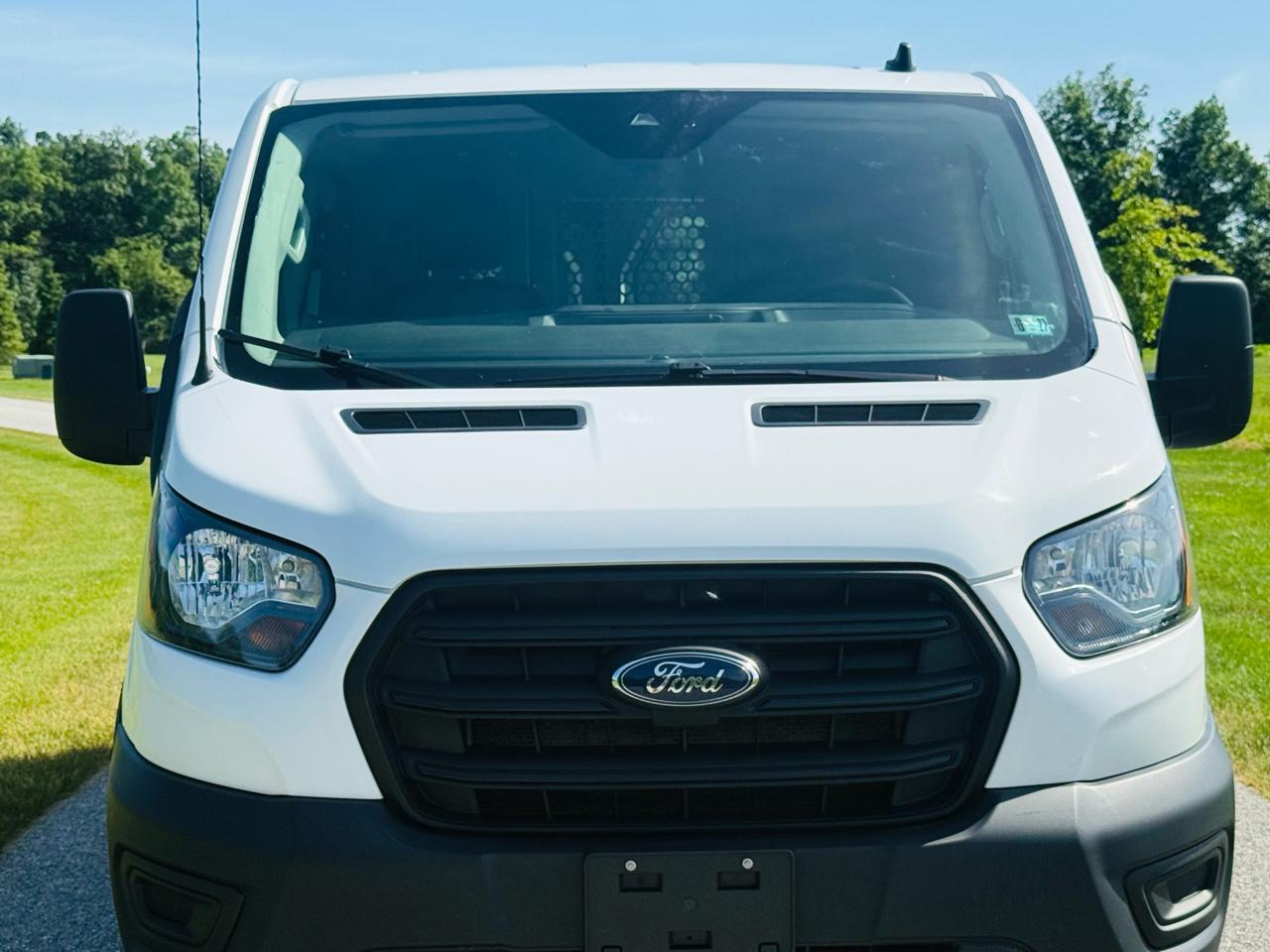Ford Transit 250 Van Low Roof w/Sliding Pass. 130-in. WB 2020