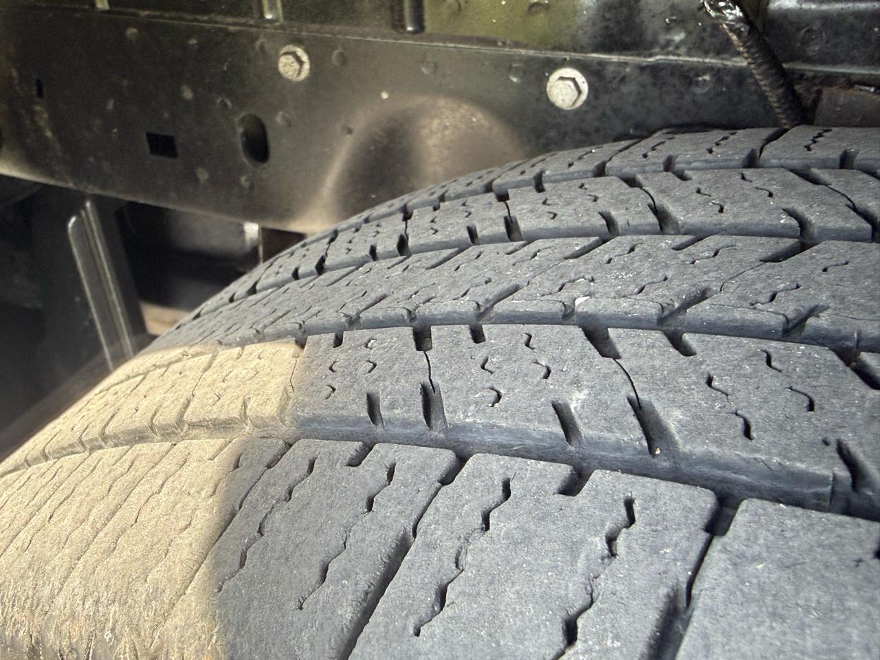 Ford Transit 250 Van Low Roof w/Sliding Pass. 130-in. WB 2020