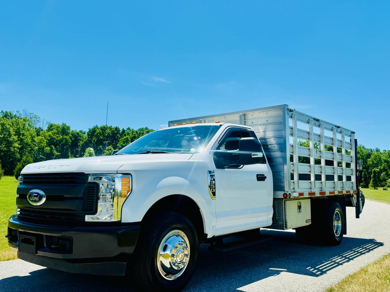 2017 Ford F-350 SD XL DRW 2WD