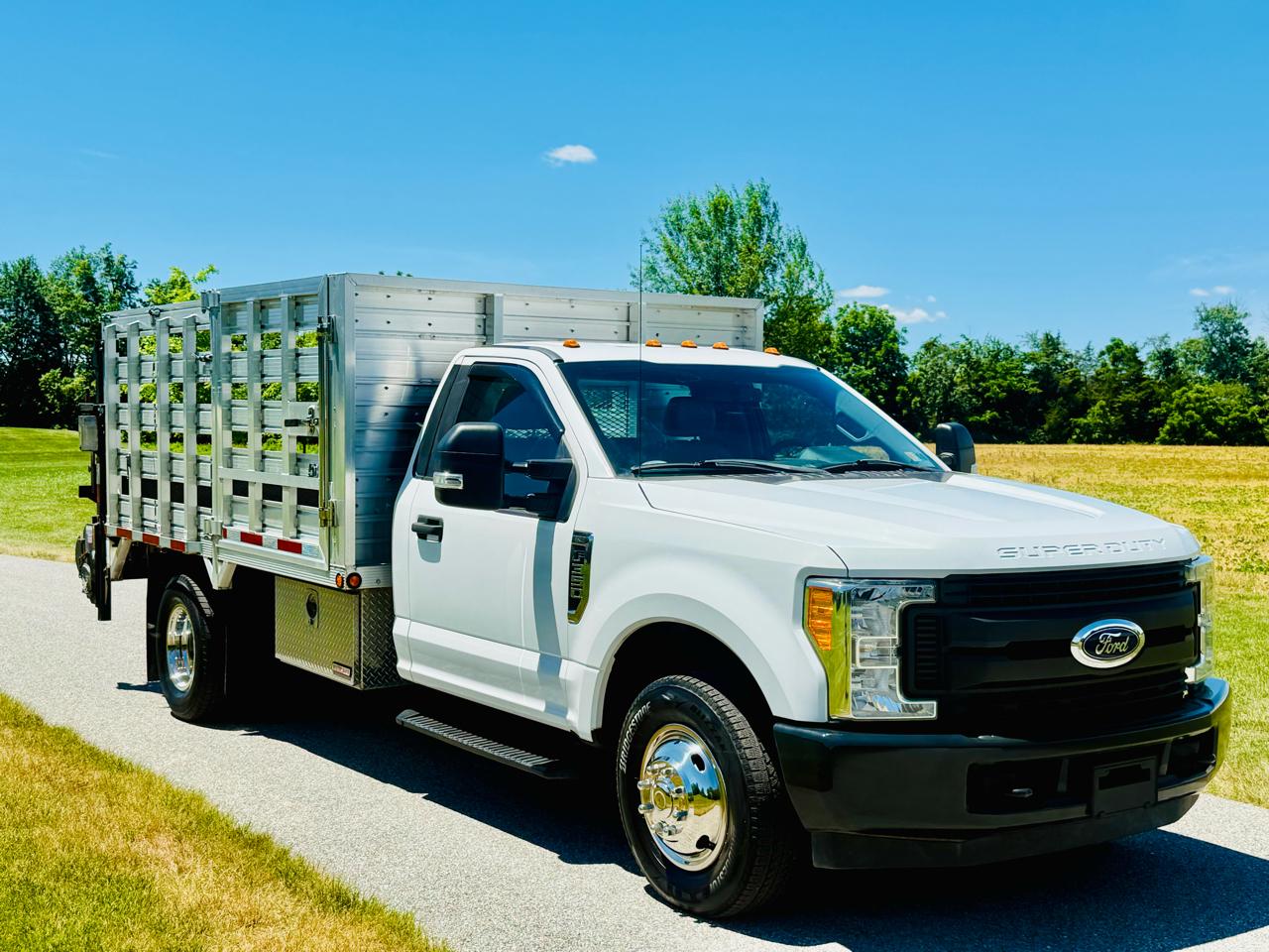 Ford F-350 SD XL DRW 2WD 2017