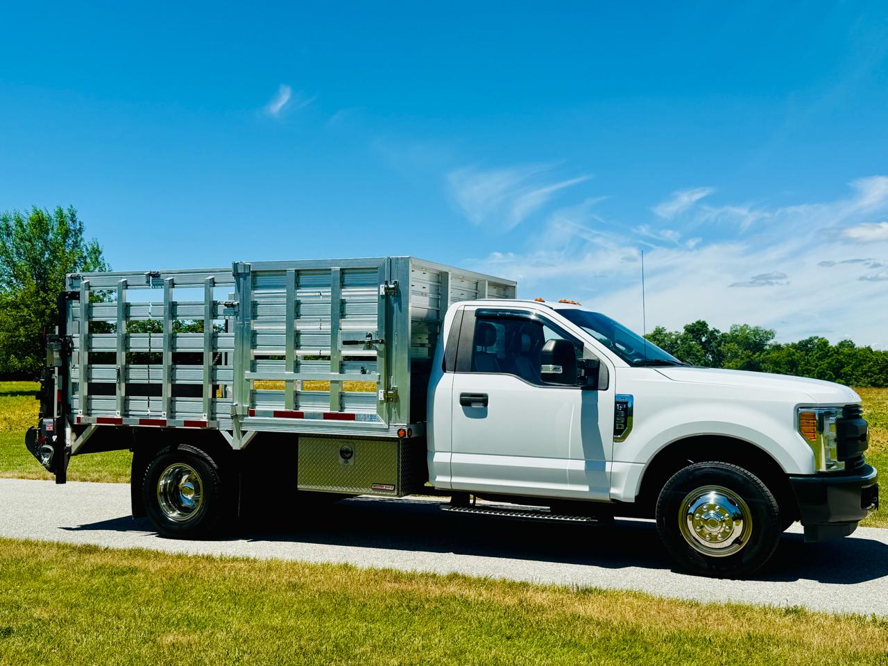 Ford F-350 SD XL DRW 2WD 2017