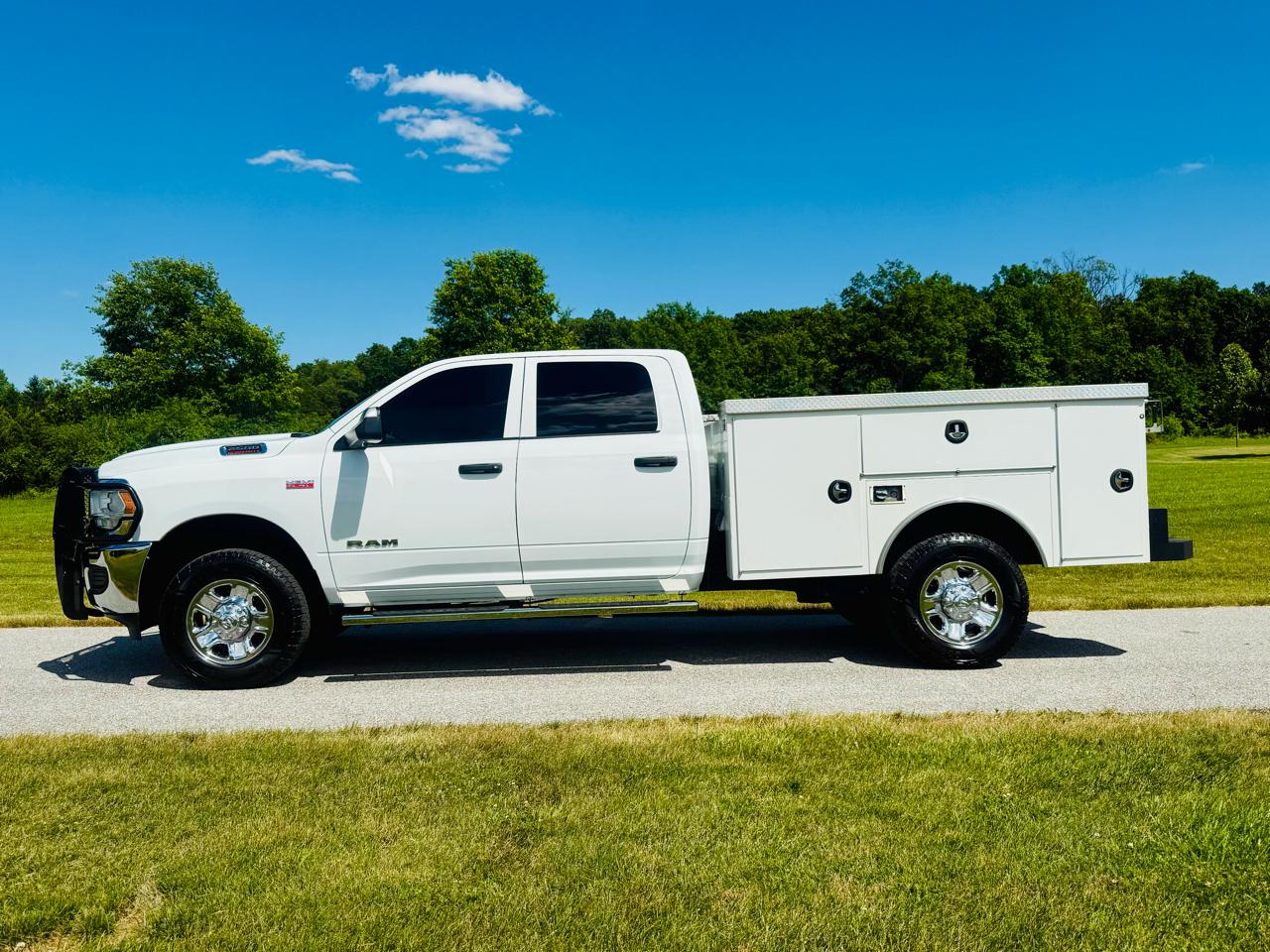 RAM 2500 Tradesman Crew Cab LWB 4WD 2022