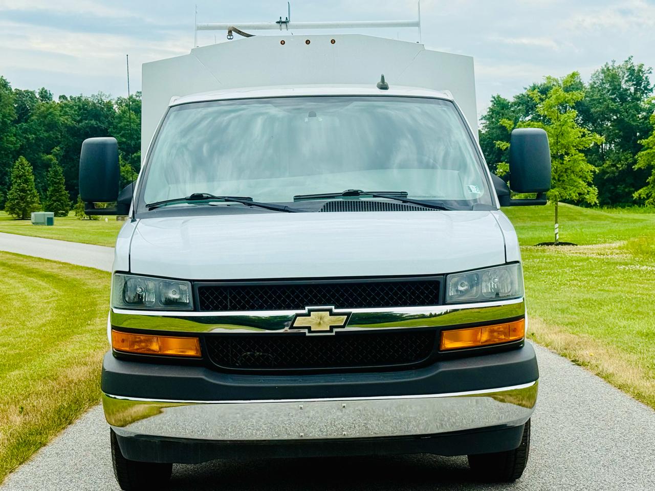 Chevrolet Express G3500 139" 2022