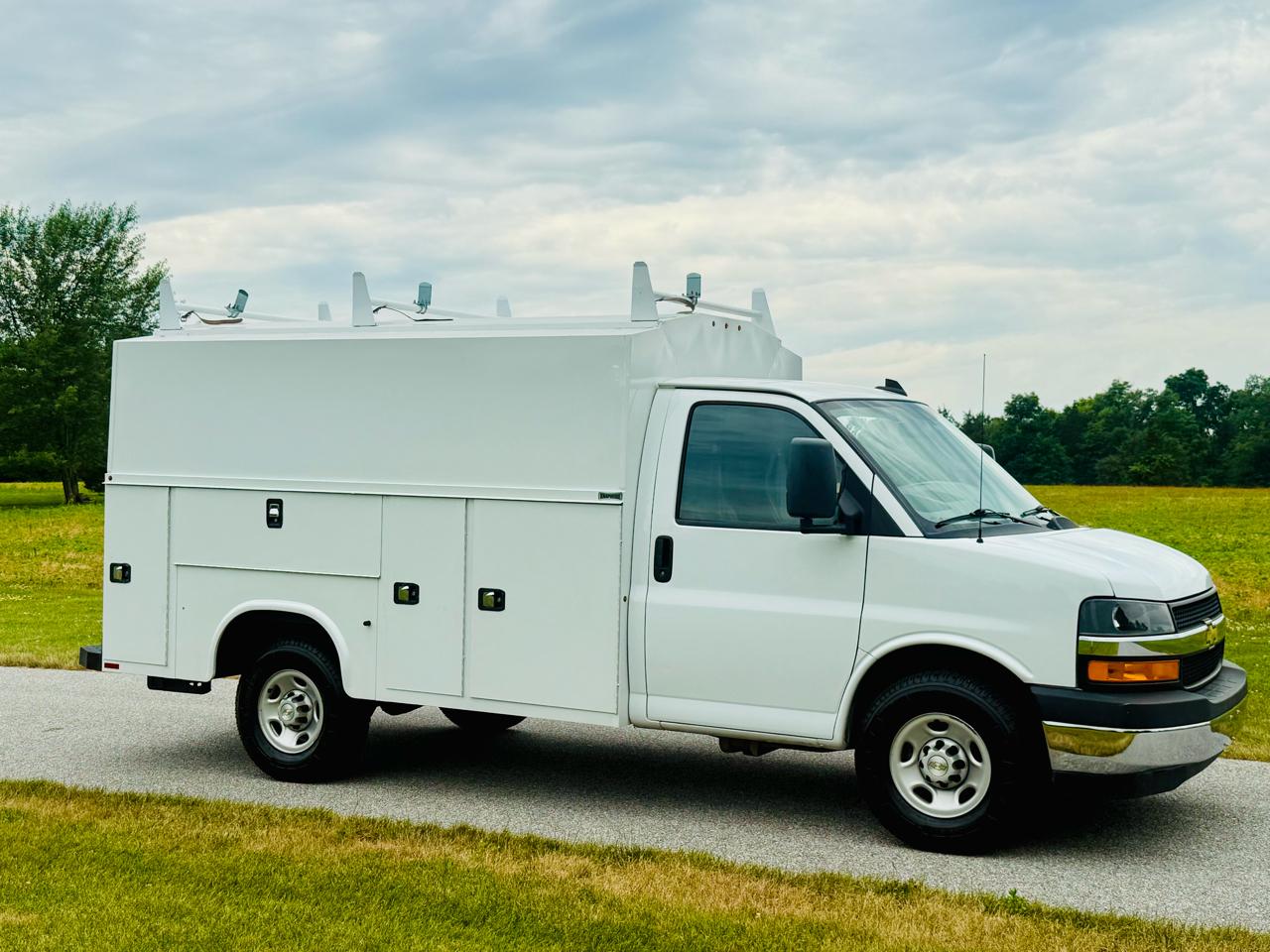 Chevrolet Express G3500 139" 2022