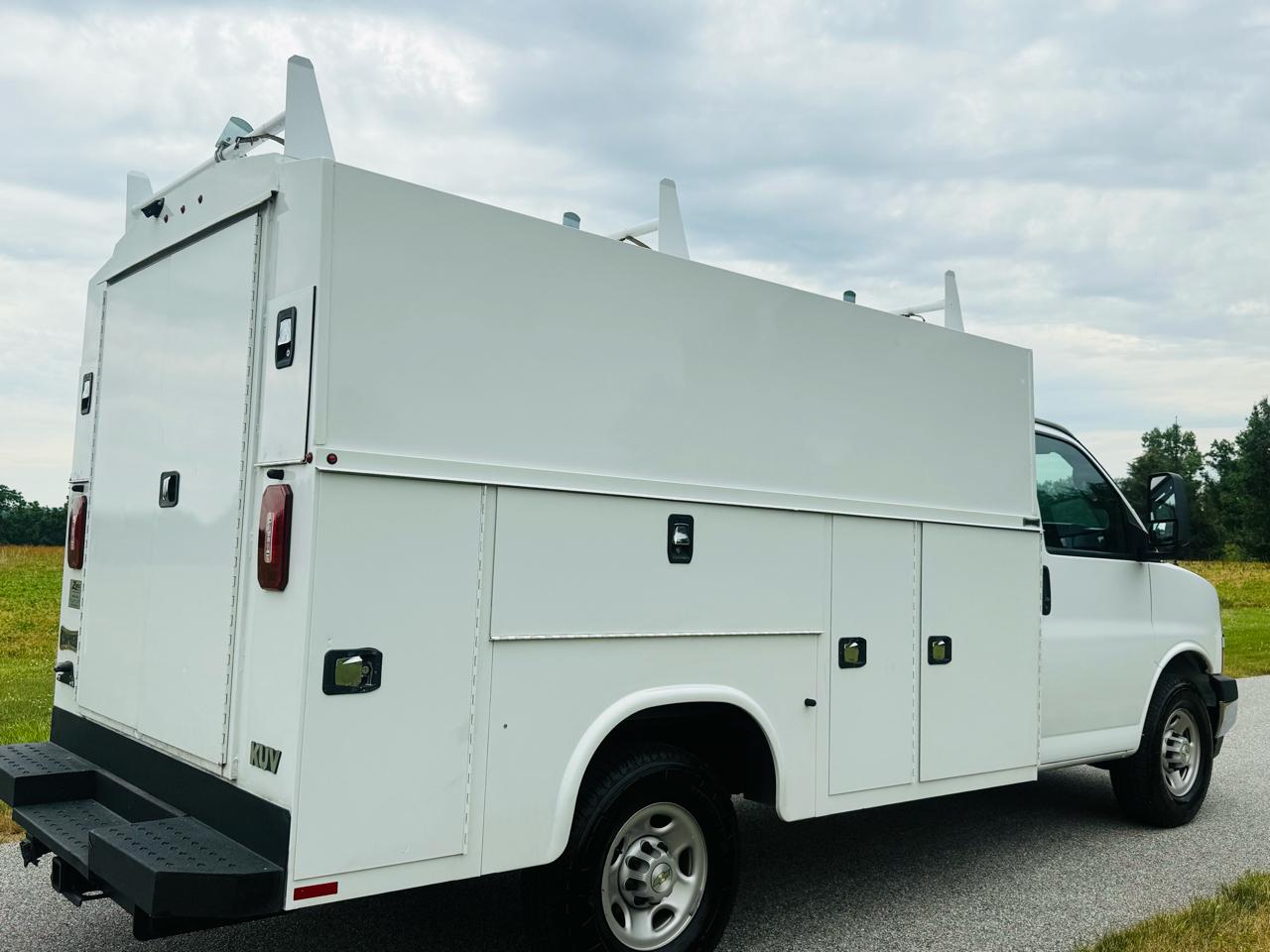 Chevrolet Express G3500 139" 2022
