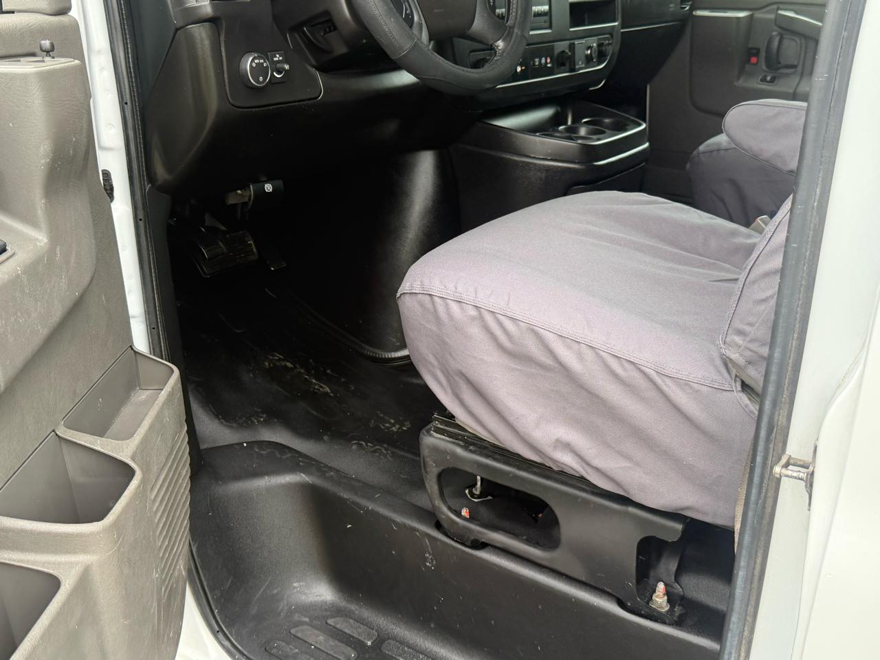 Chevrolet Express G3500 139" 2022