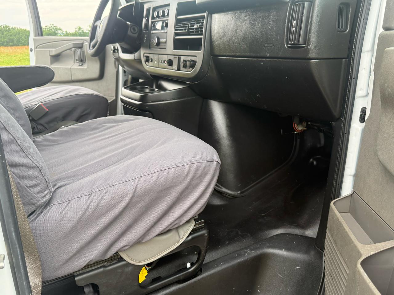 Chevrolet Express G3500 139" 2022