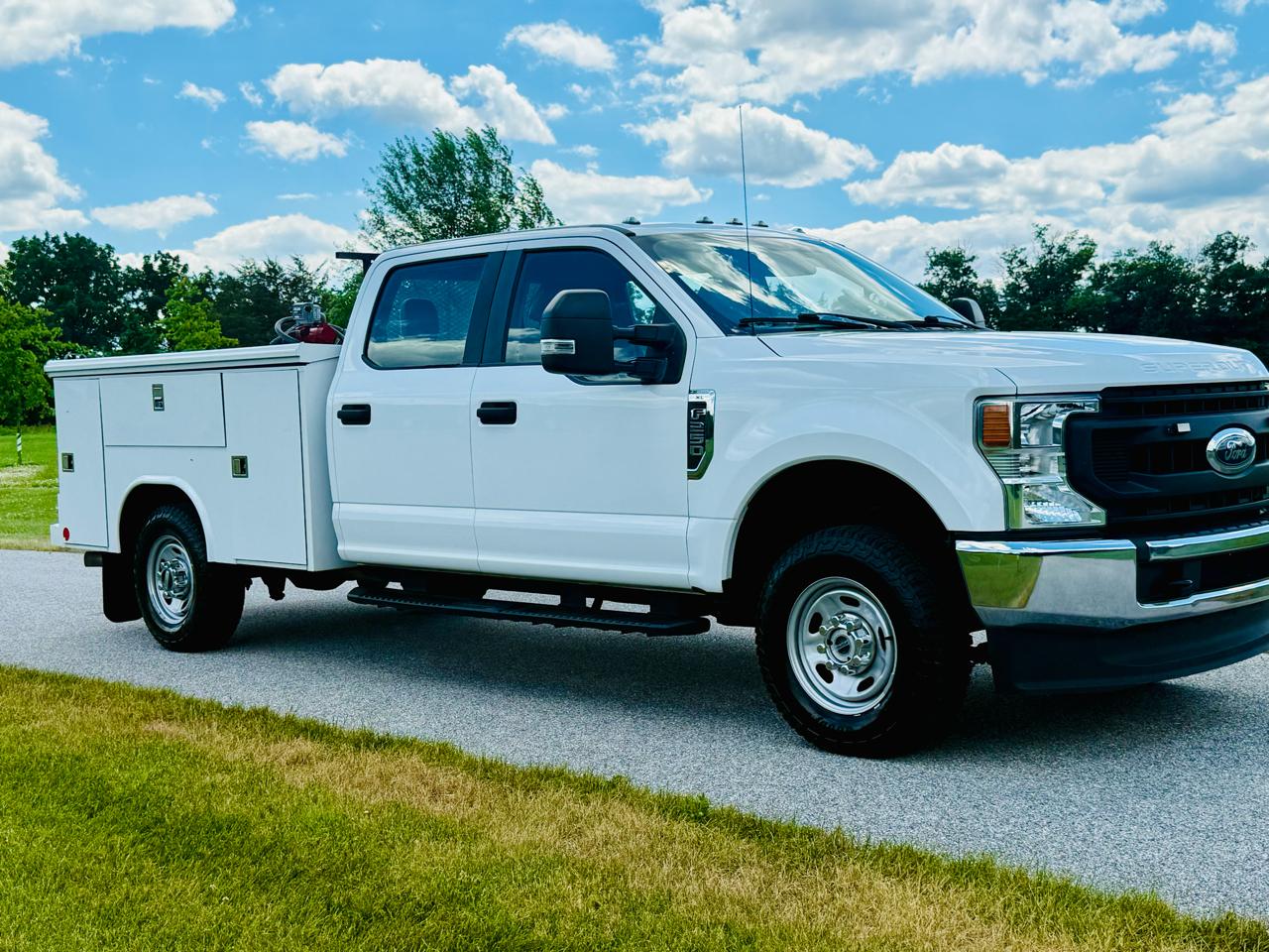 Ford F-250 SD XL Crew Cab 4WD 2022