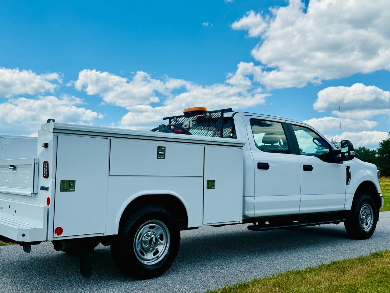 Ford F-250 SD XL Crew Cab 4WD 2022