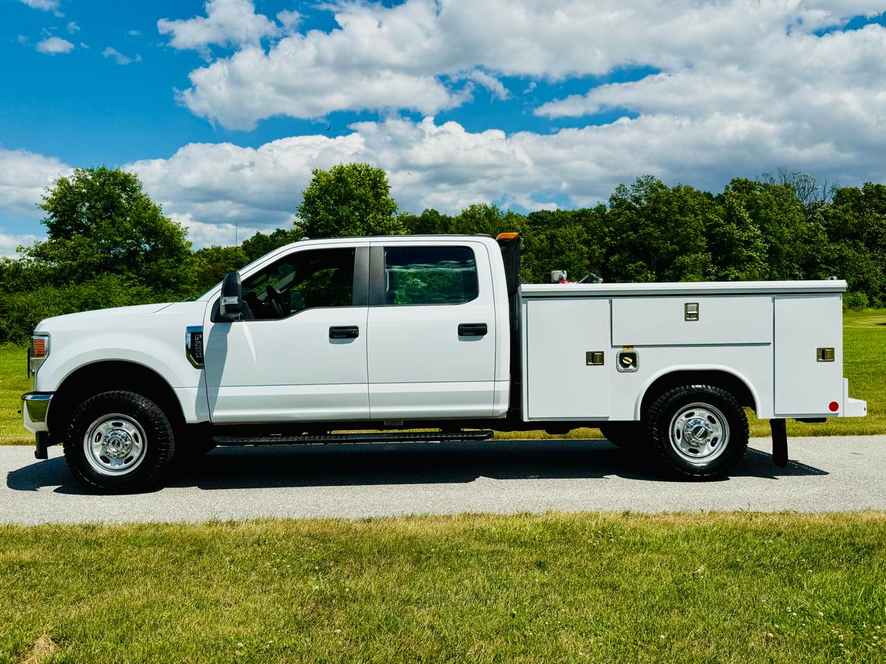 Ford F-250 SD XL Crew Cab 4WD 2022
