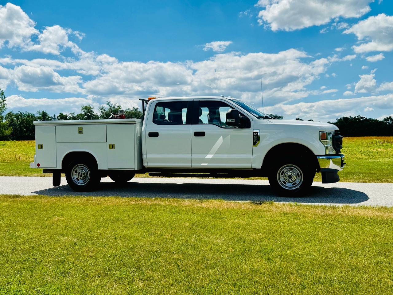 Ford F-250 SD XL Crew Cab 4WD 2022