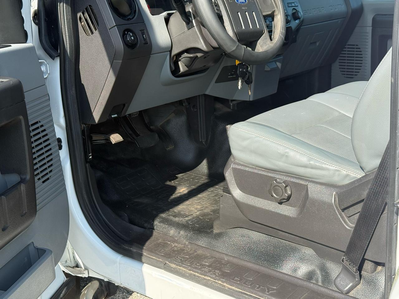 Ford F-250 SD XLT 2WD 2016