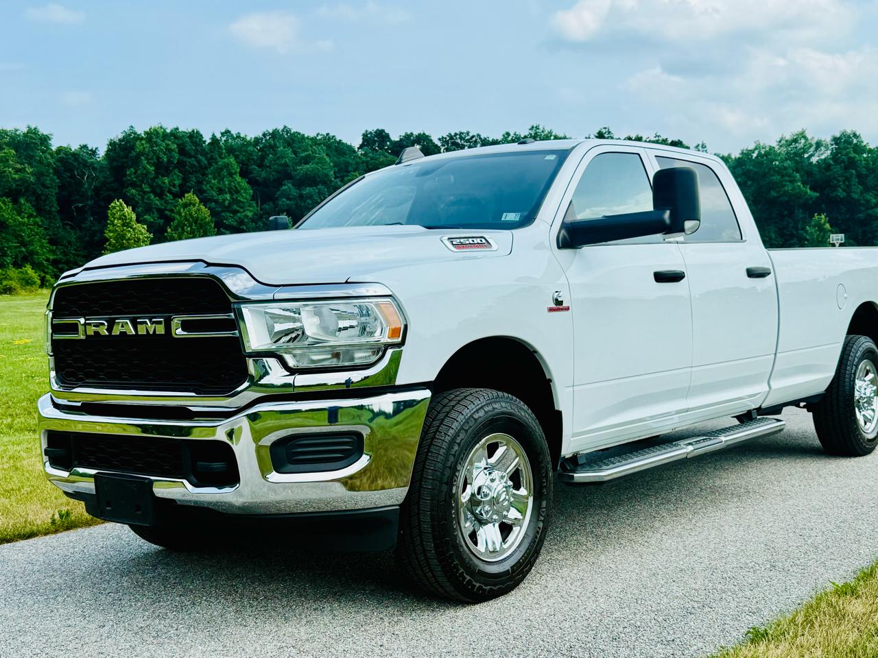 2022 RAM 2500 Tradesman Crew Cab LWB 4WD