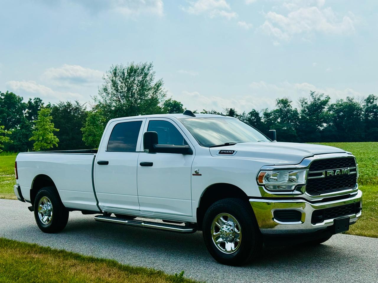 RAM 2500 Tradesman Crew Cab LWB 4WD 2022