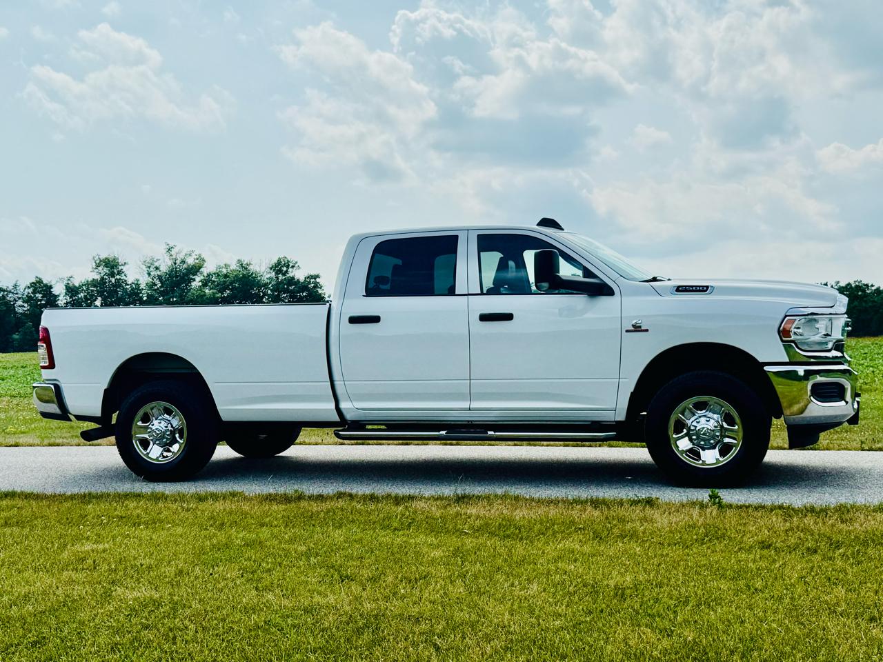 RAM 2500 Tradesman Crew Cab LWB 4WD 2022