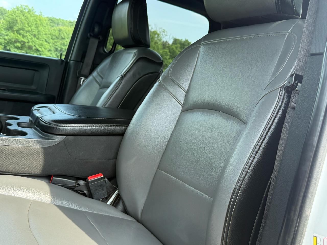 RAM 2500 Tradesman Crew Cab LWB 4WD 2022