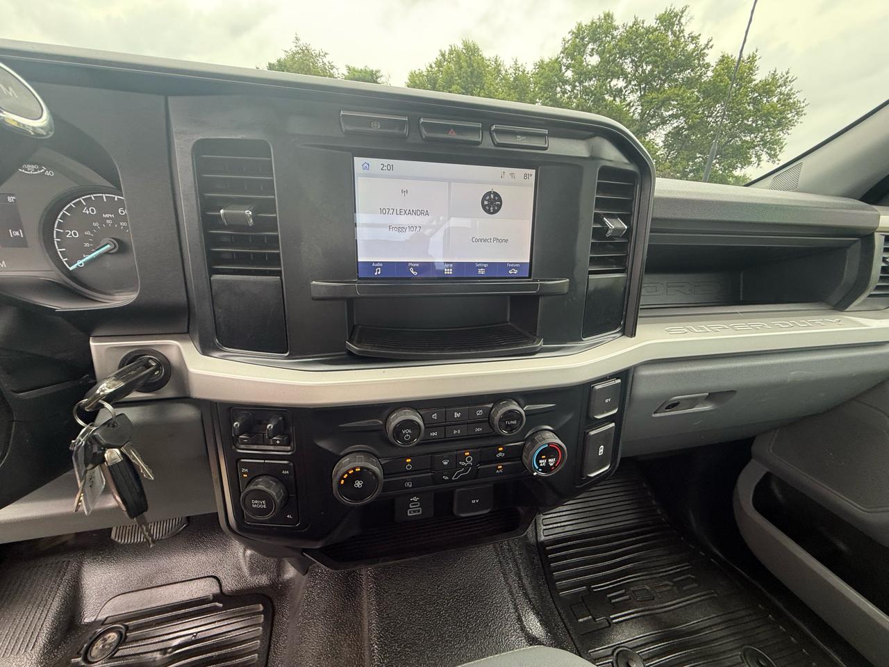 Ford F-350 SD XL SuperCab 4WD 2023