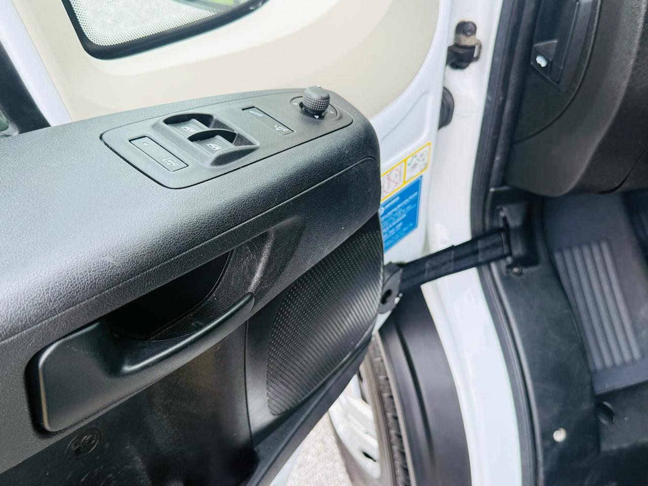 RAM Promaster 2500 High Roof Window Van 2022