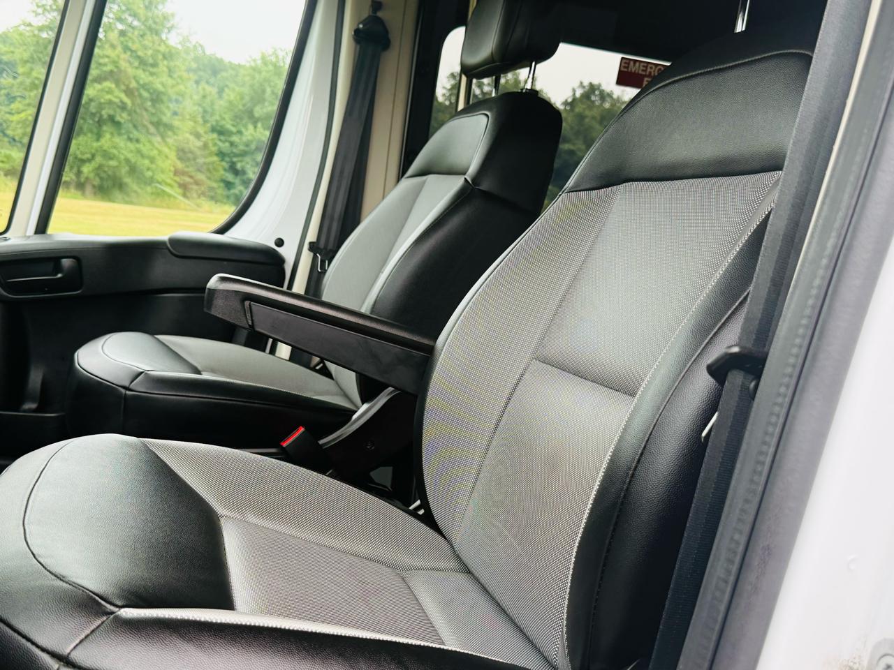 RAM Promaster 2500 High Roof Window Van 2022