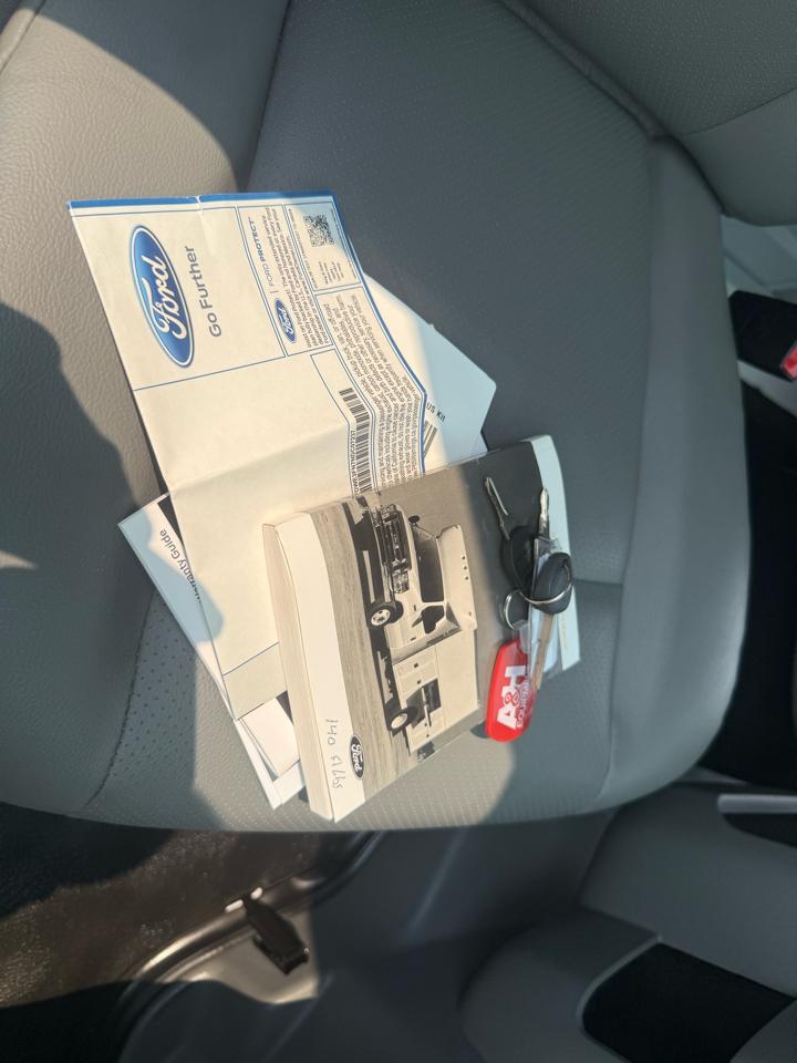 Ford Econoline E-350 Super Duty 2022