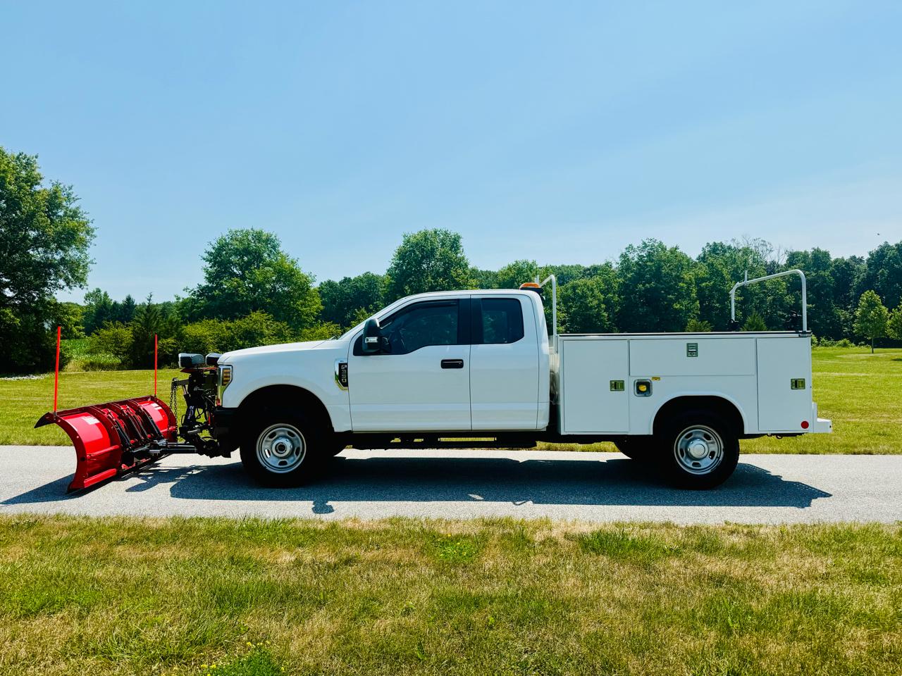 Ford F-350 SD XL SuperCab 4WD 2018