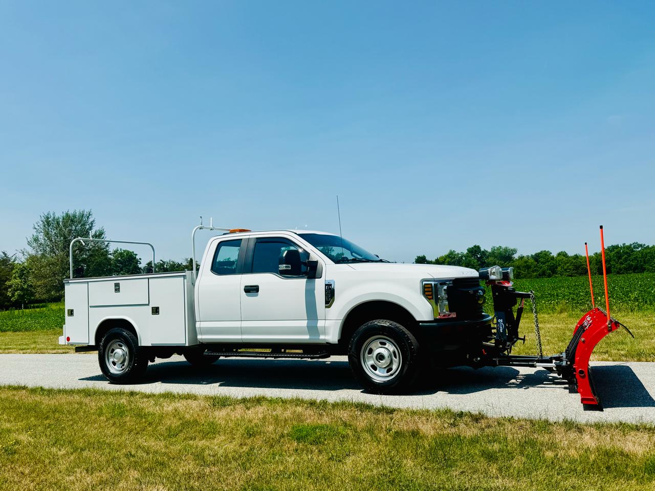 Ford F-350 SD XL SuperCab 4WD 2018