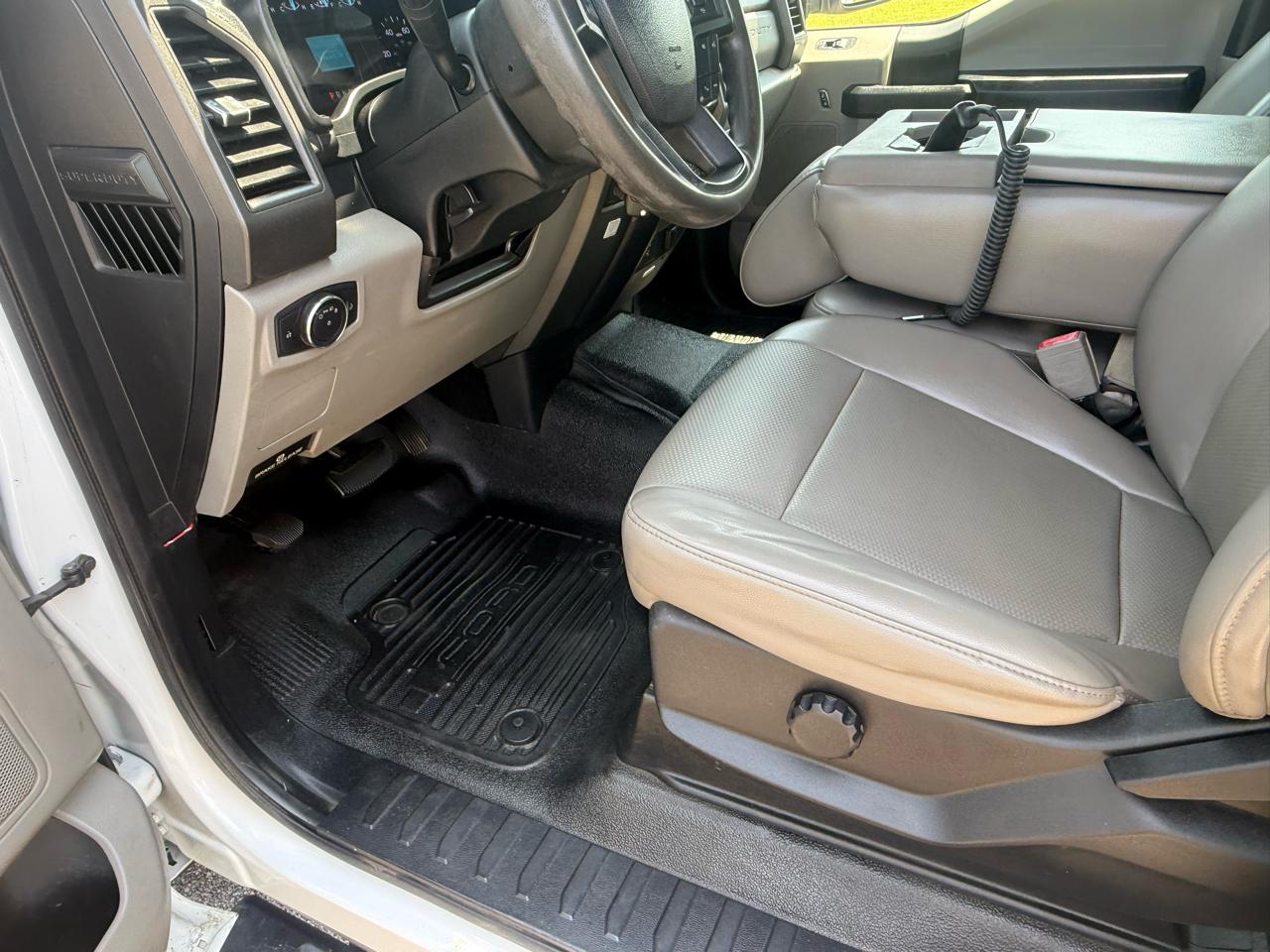Ford F-350 SD XL SuperCab 4WD 2018