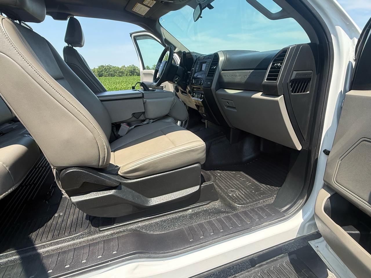 Ford F-350 SD XL SuperCab 4WD 2018