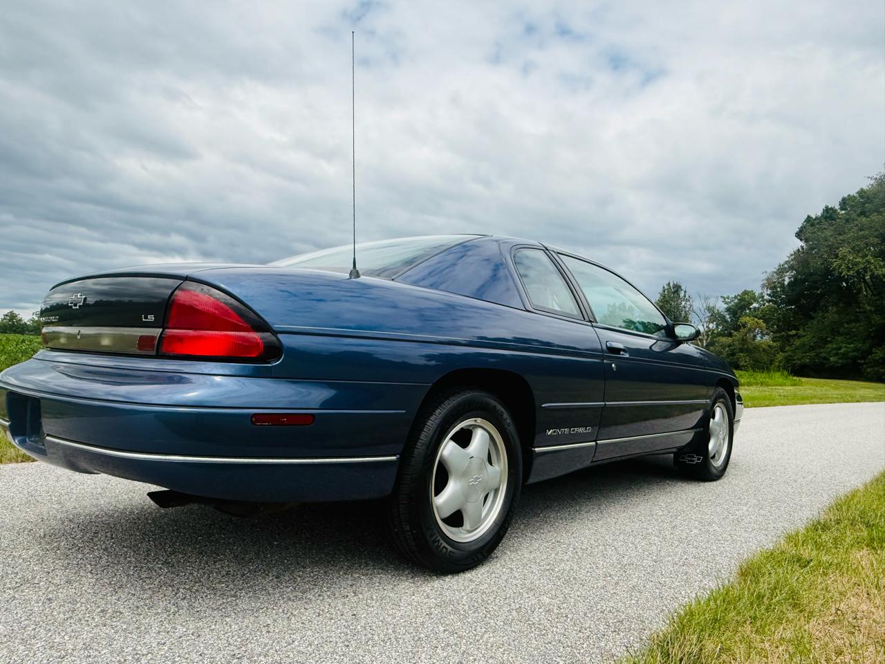 Chevrolet Monte Carlo LS 1997