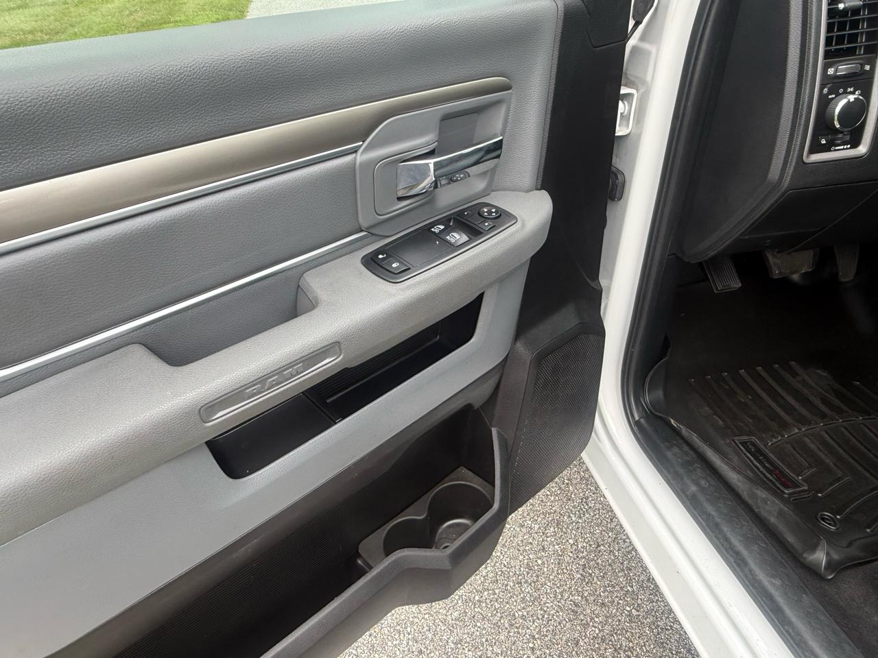 RAM 1500 Tradesman Regular Cab LWB 2WD 2018