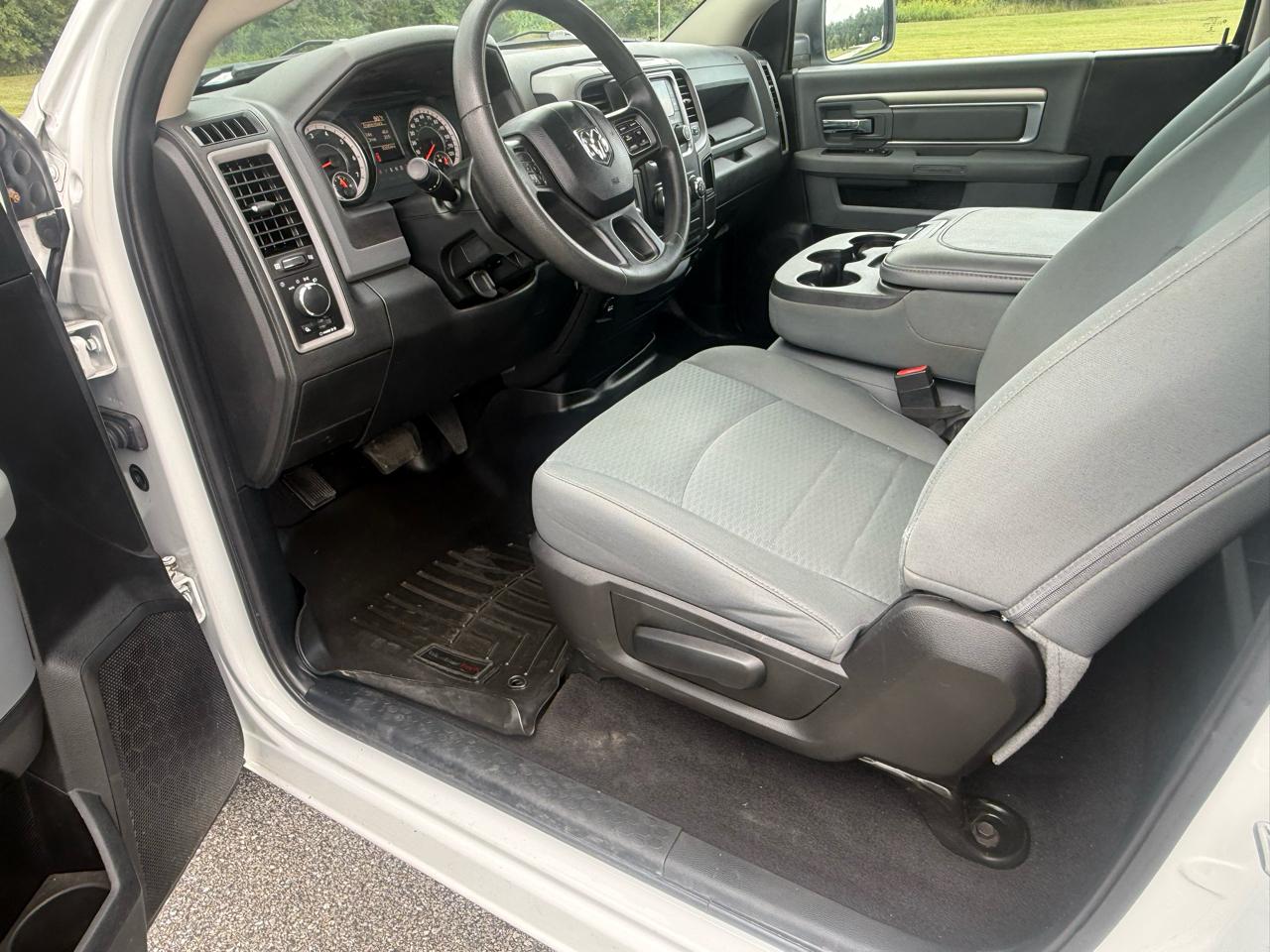 RAM 1500 Tradesman Regular Cab LWB 2WD 2018