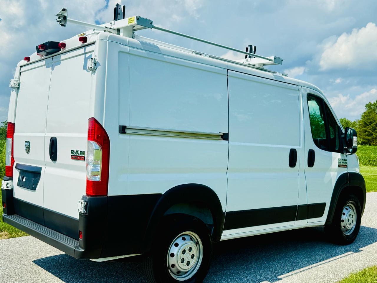 RAM Promaster 1500 Low Roof 118-in. WB 2021