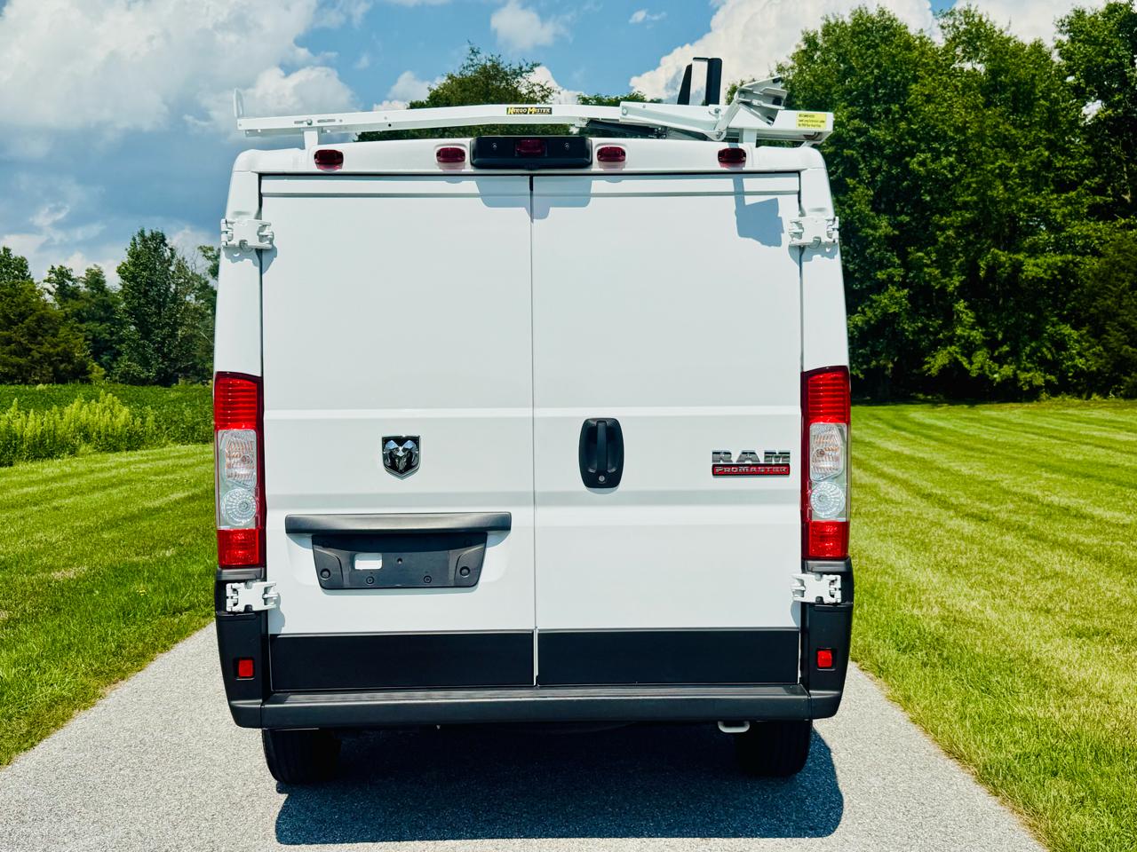 RAM Promaster 1500 Low Roof 118-in. WB 2021