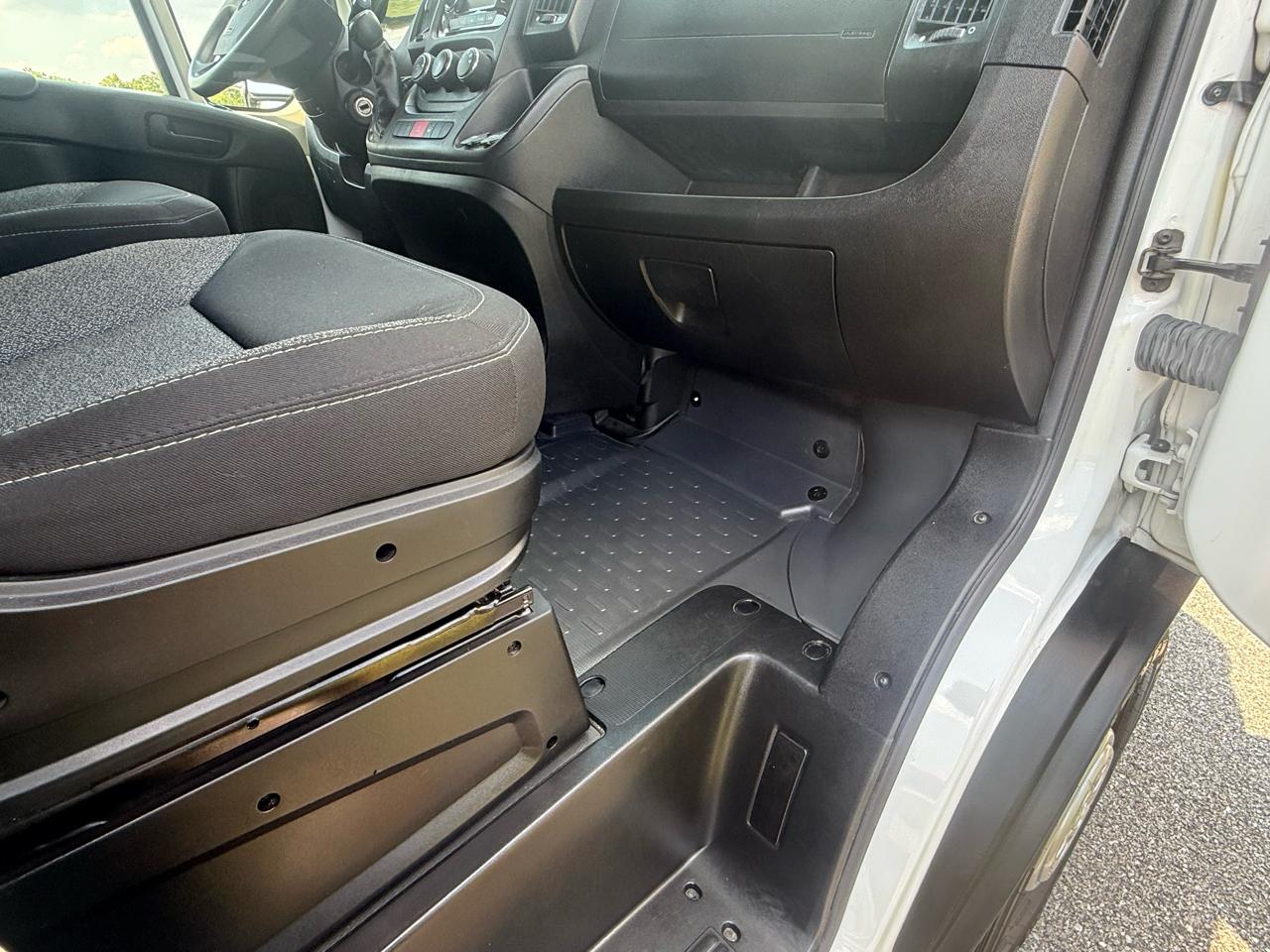 RAM Promaster 1500 Low Roof 118-in. WB 2021
