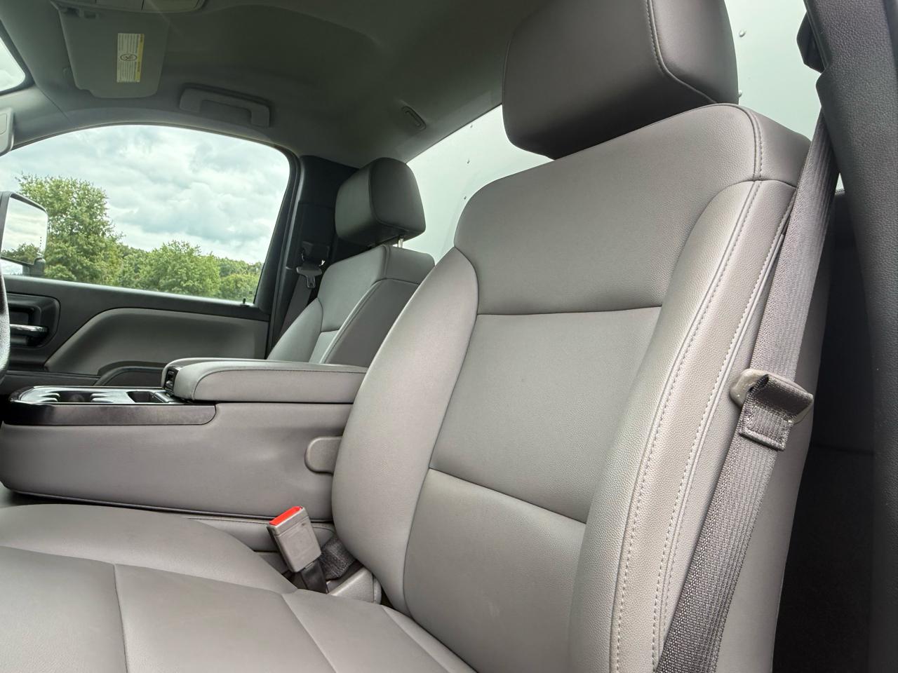 Chevrolet Silverado 5500HD Chassis  2021