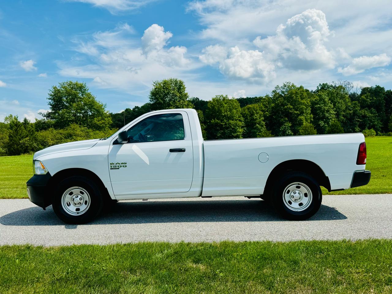 RAM 1500 Classic Tradesman Regular Cab LWB 4WD 2022