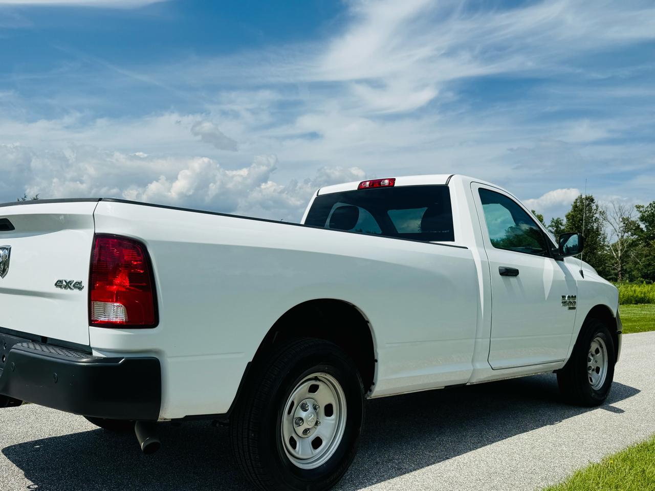 RAM 1500 Classic Tradesman Regular Cab LWB 4WD 2022