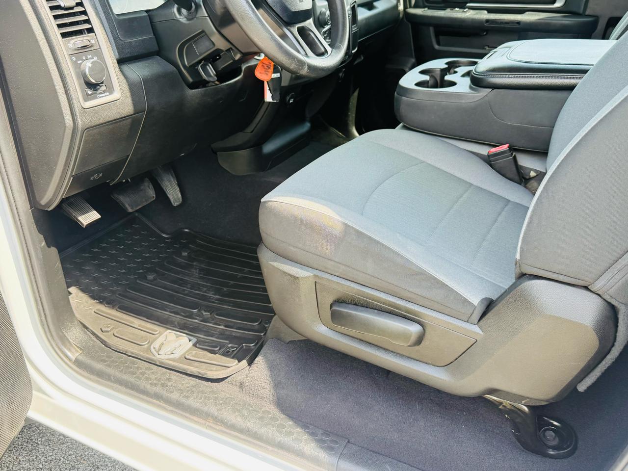 RAM 1500 Classic Tradesman Regular Cab LWB 4WD 2022