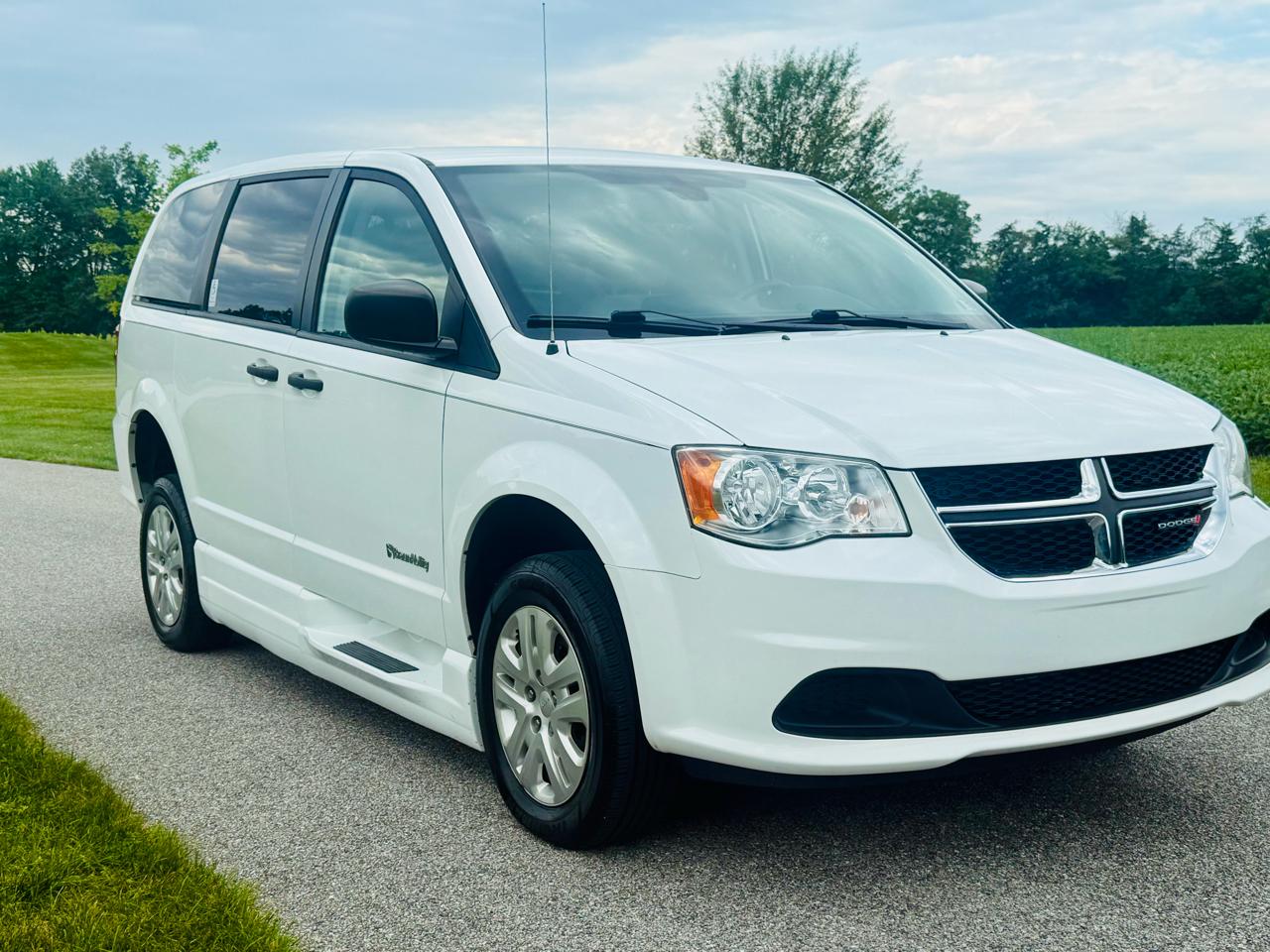 Dodge Grand Caravan SE 2019