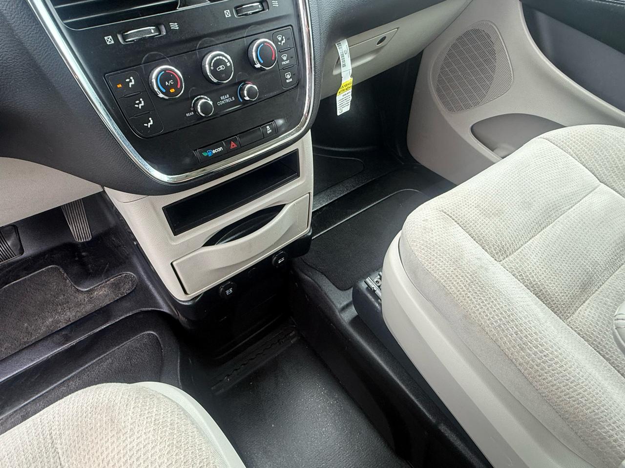 Dodge Grand Caravan SE 2019