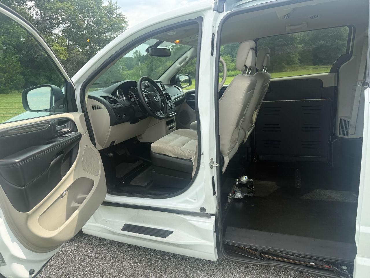 Dodge Grand Caravan SE 2019