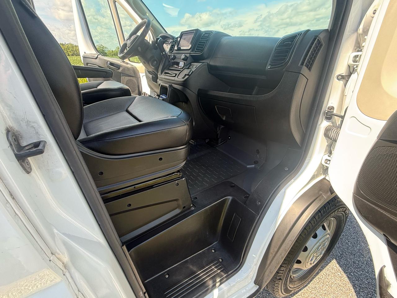 RAM Promaster 3500 Low Roof 136-in. WB 2022