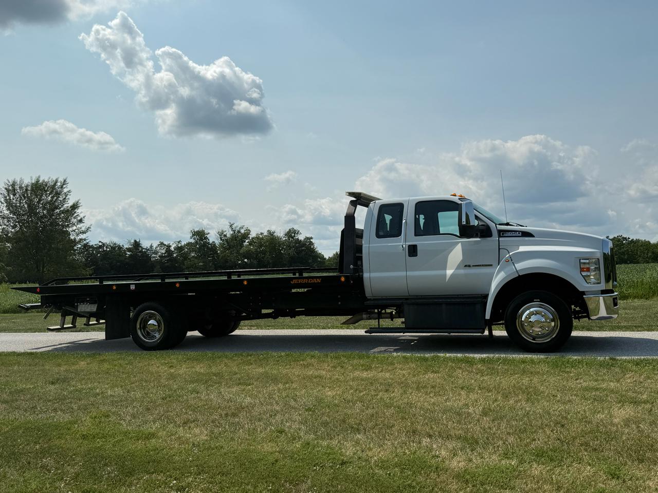 Ford F-650 SuperCab 2WD DRW 2016